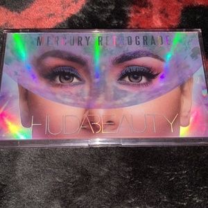 HUDA BEAUTY